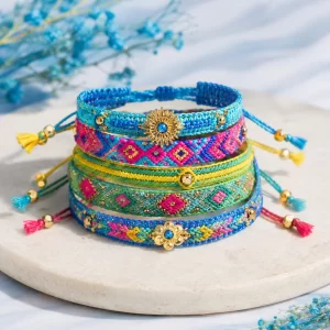 Set de Pulseras Tejidas Multicolor